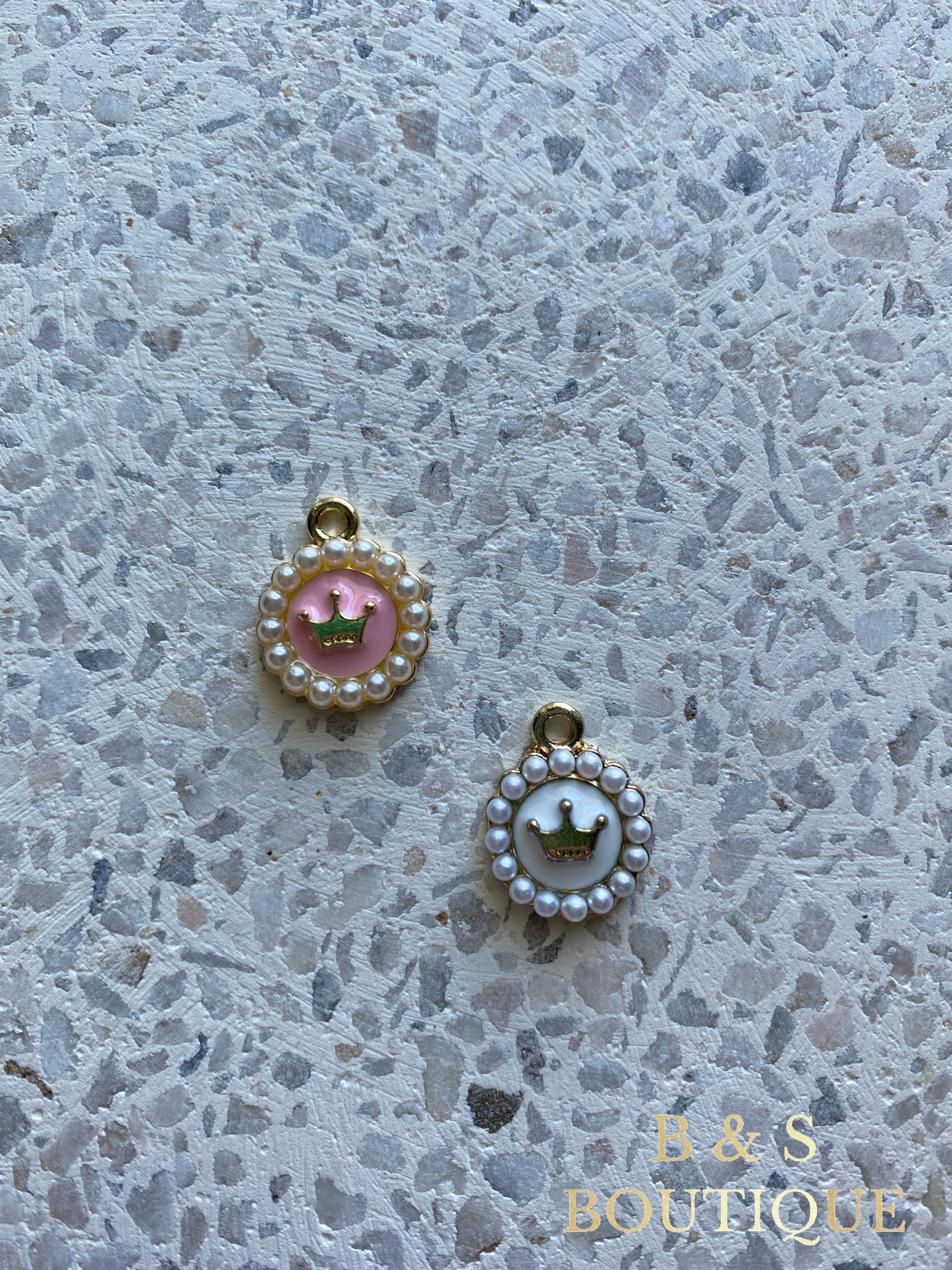 Circle Pearl Crown Charm