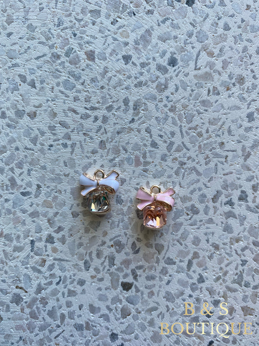 Bow with stone