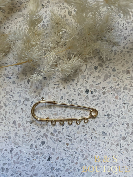 Gold Pin 5 or 6 Charm