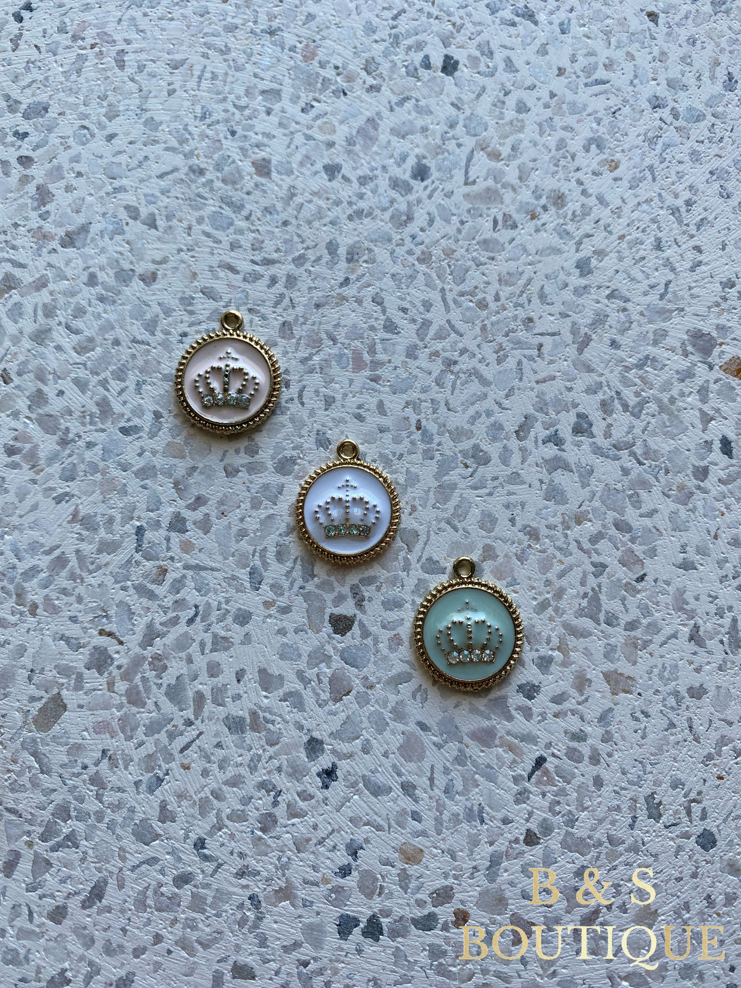 Round Crown