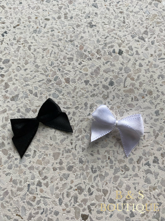 Bows on Pin